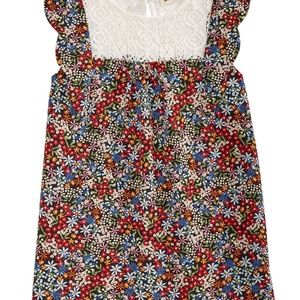 Lace-Trim Floral-Print top.